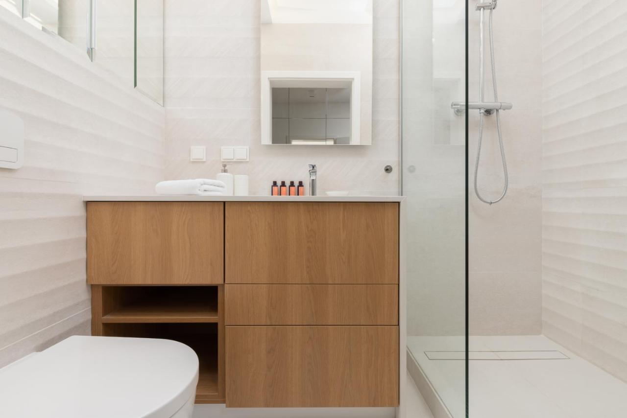 Mennica Residence - City Center Apartments By Noclegi Renters Warsawa Bagian luar foto