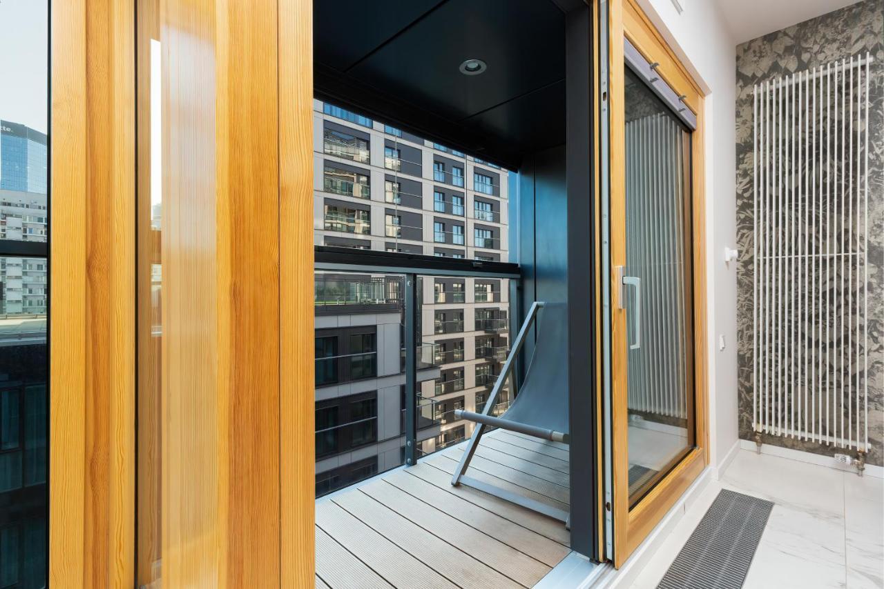 Mennica Residence - City Center Apartments By Noclegi Renters Warsawa Bagian luar foto