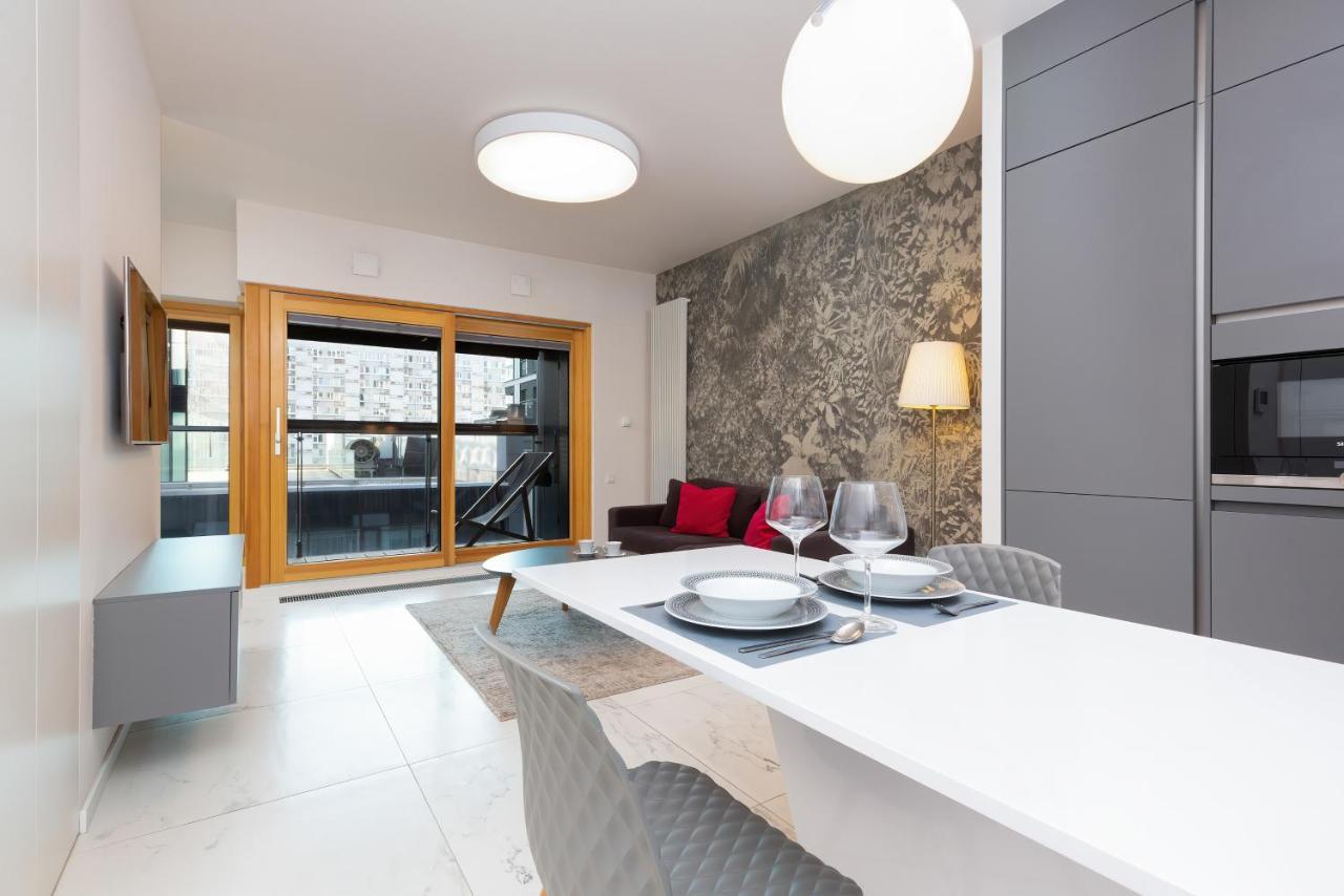 Mennica Residence - City Center Apartments By Noclegi Renters Warsawa Bagian luar foto